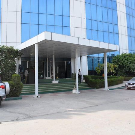 Hotel Misaki Manesar Gurgaon Exterior photo