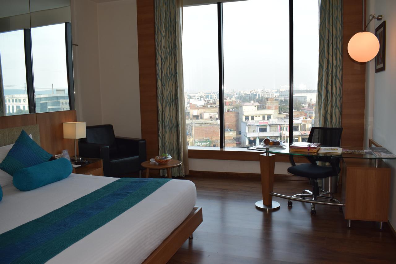 Hotel Misaki Manesar Gurgaon Exterior photo